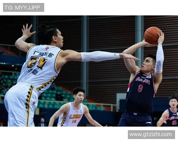广州篮球队在邀请赛中的默契配合与战术执行分析